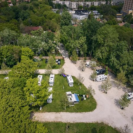 Arena Kemping & Vendeghaz Hotell Budapest Exteriör bild